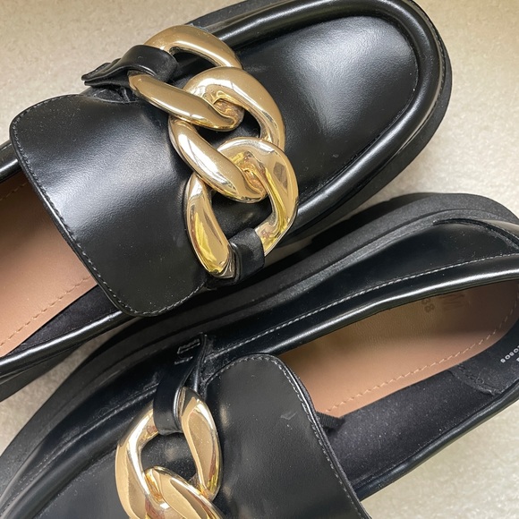 H&M | Shoes | Hm Chunky Black Loafers With Gold Accent Chain | Poshmark